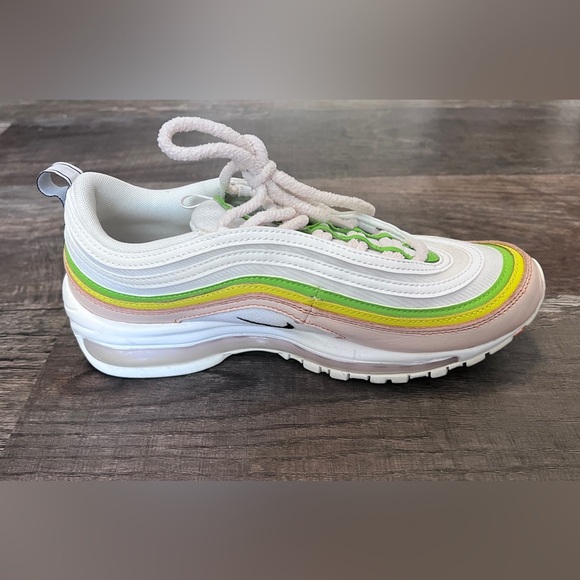 Ladies Nike Air Max Chunky Sneakers - Picture 5 of 6